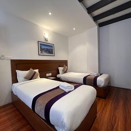 Hotel New Era Katmandu Dış mekan fotoğraf