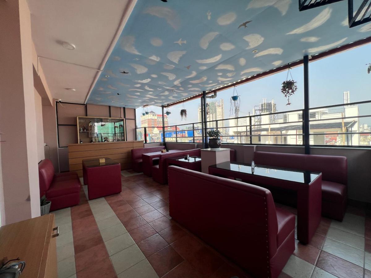 Hotel New Era Katmandu Dış mekan fotoğraf