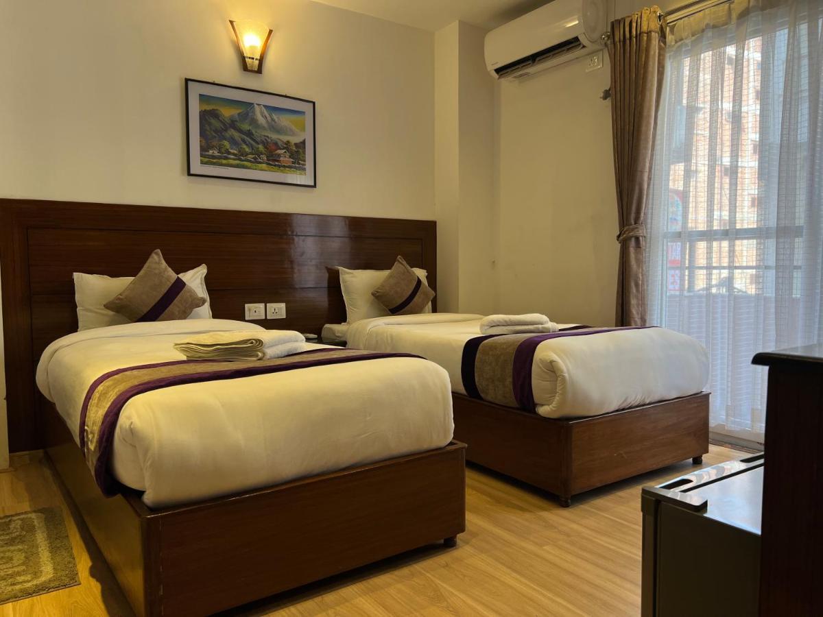 Hotel New Era Katmandu Dış mekan fotoğraf