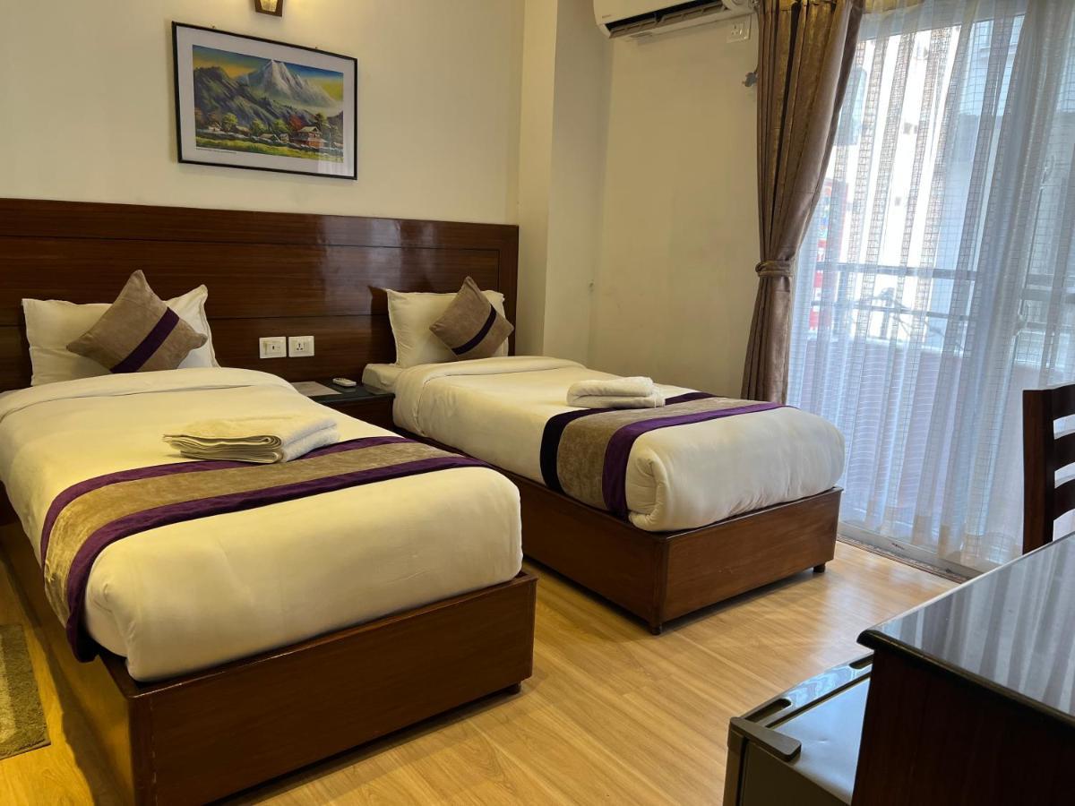 Hotel New Era Katmandu Dış mekan fotoğraf