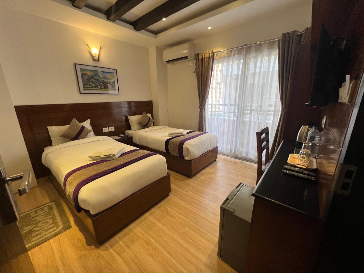 Hotel New Era Katmandu Dış mekan fotoğraf